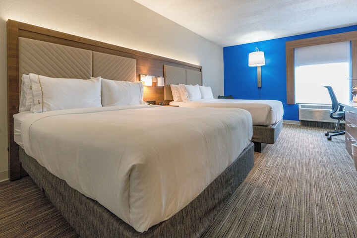 Room 11 of 55