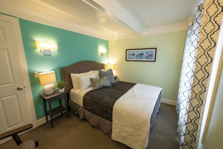 Room 117 of 176