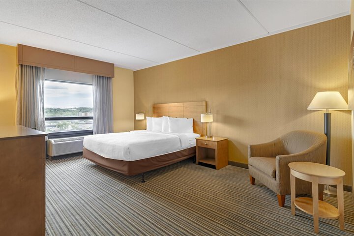 Best Western Royal Plaza Hotel & Trade Center