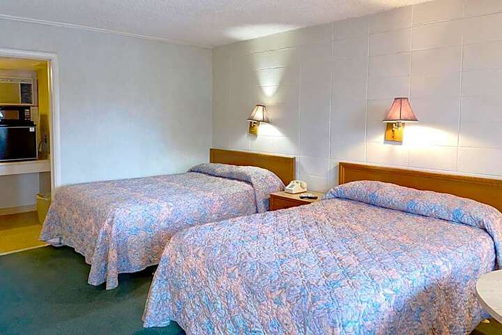 OYO Hotel Mauldin SC South Main Street