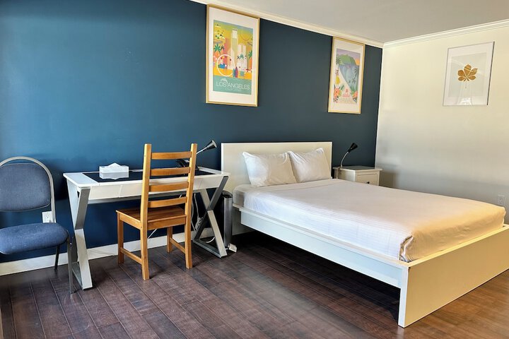 Cloud 9 Inn
