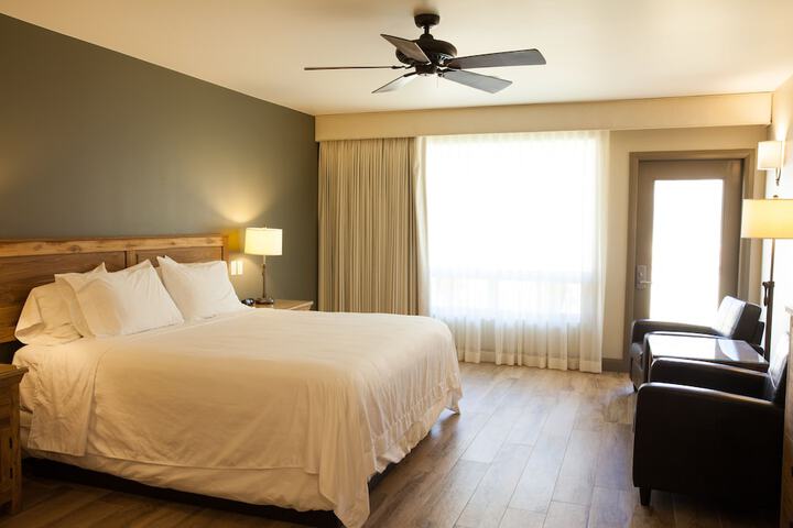 Room 32 of 52