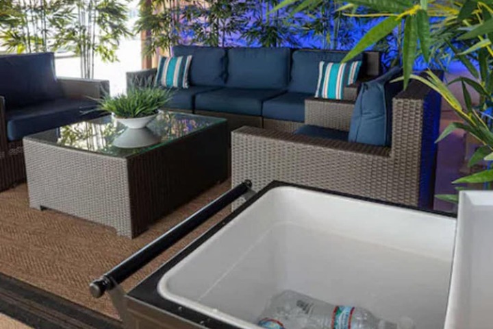 The Breakers Hotel & Suites