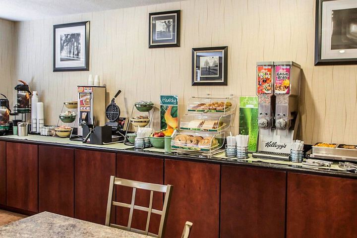 Breakfast/Coffee Service 25 of 29