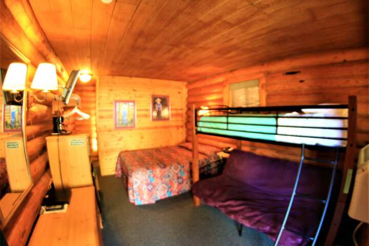 Room 9 of 21