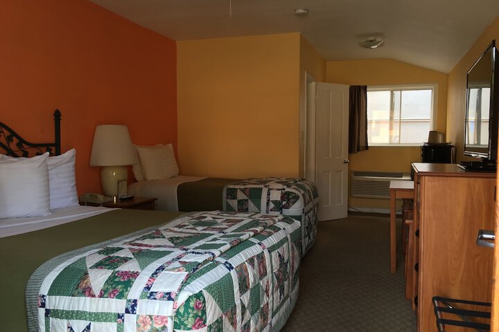 Room 35 of 49
