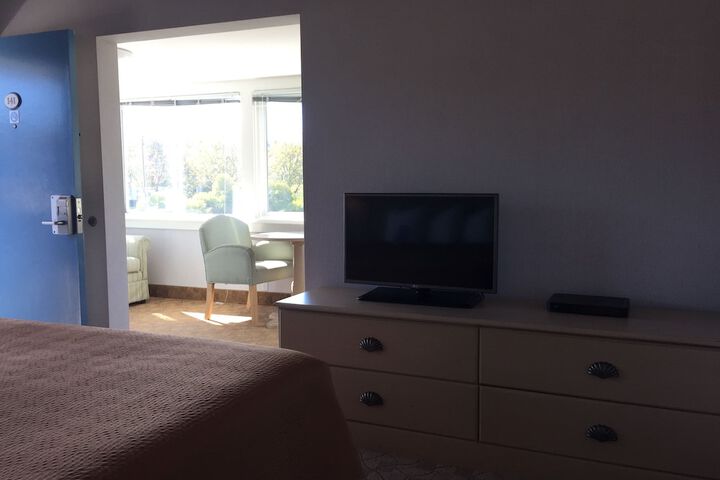 Room 35 of 62