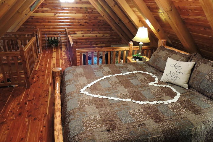 DONNAS PREMIER LODGING