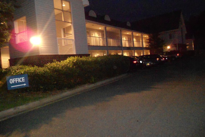Hotel 7 of 36