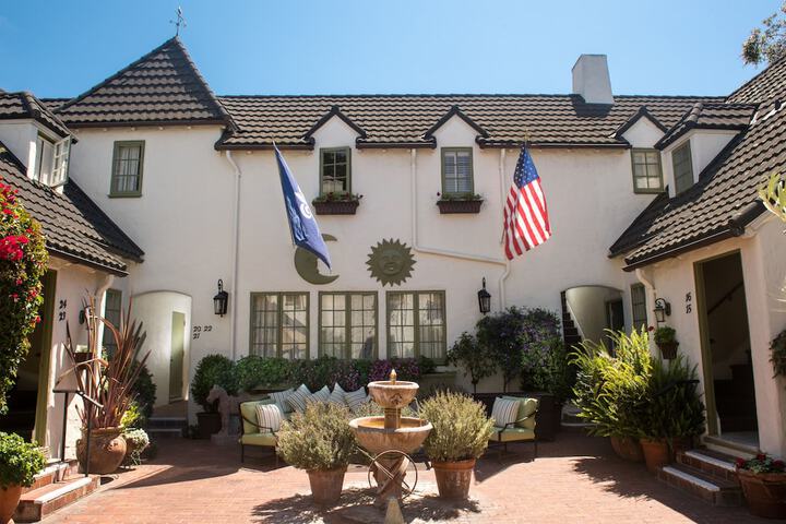 L Auberge Carmel