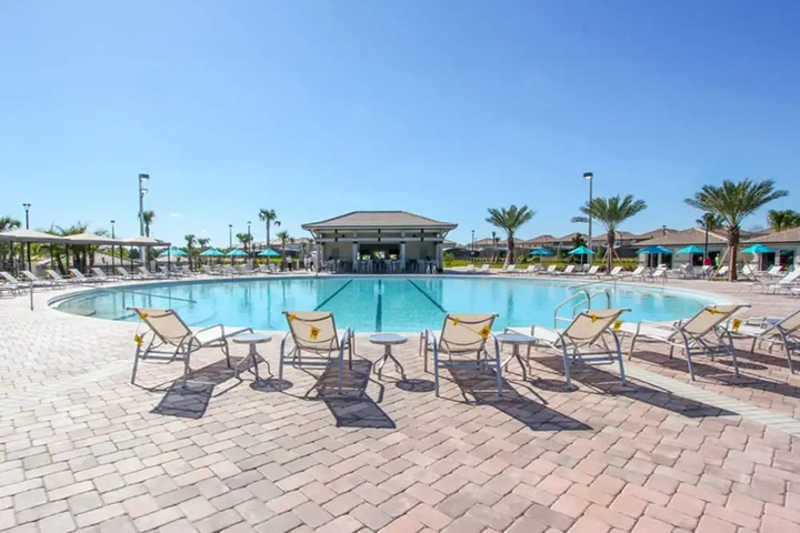 Modern Star Wars Vacation Home CG1593