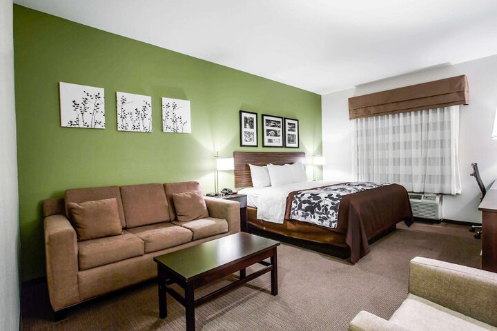 Room 18 of 35