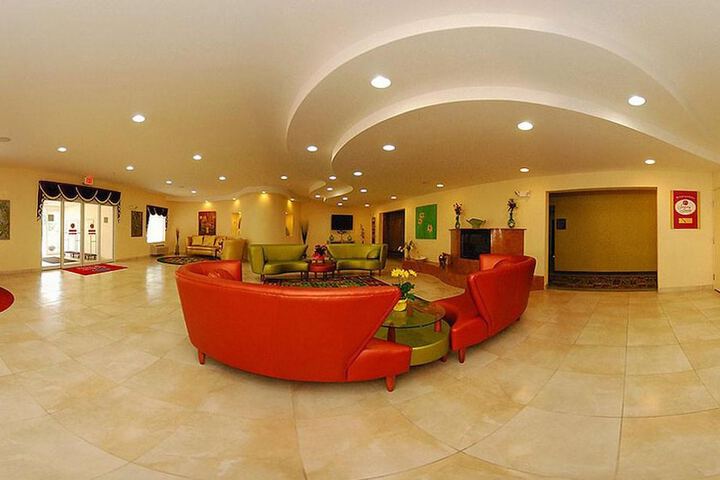 Hotel Interior 10 of 40