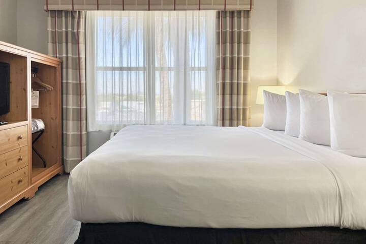 Room 21 of 46