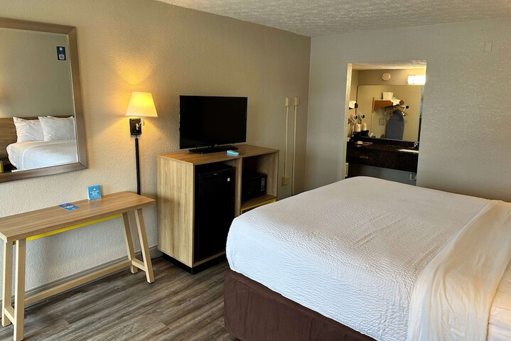 Days Inn by Wyndham St. Augustine I-95 / Outlet Mall