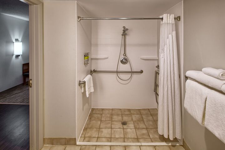 Room 29 of 73