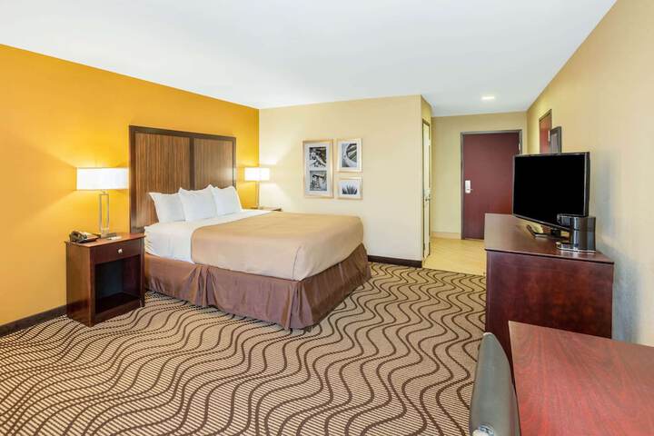 Room 20 of 54