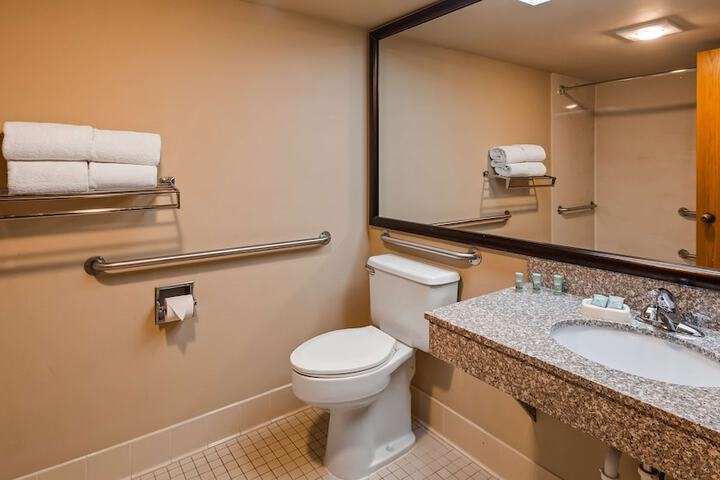 Room 14 of 34