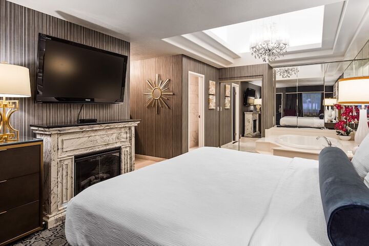 Room 27 of 45