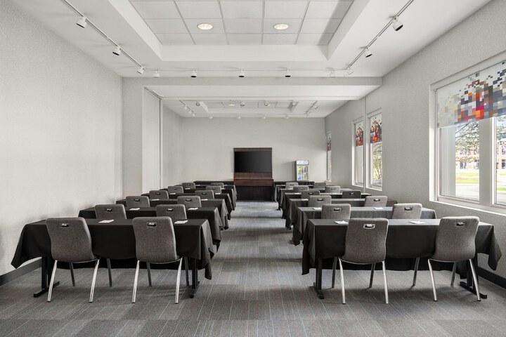 Aloft by Marriott Chicago OHare