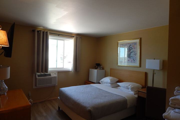 Room 18 of 36
