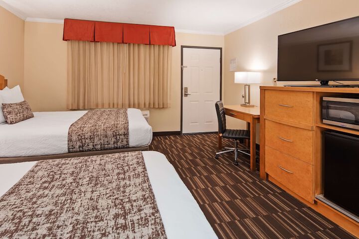 Room 16 of 22