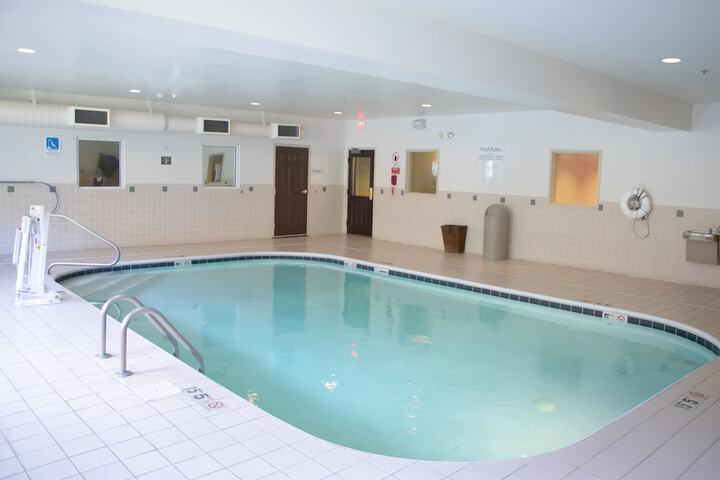 Pool 4 of 24