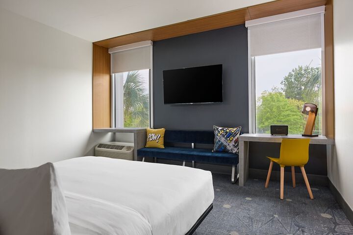Room 21 of 51