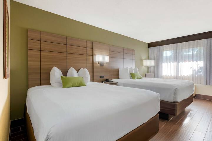 Room 21 of 43