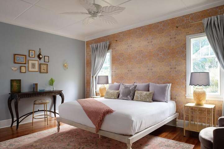 Room 19 of 62
