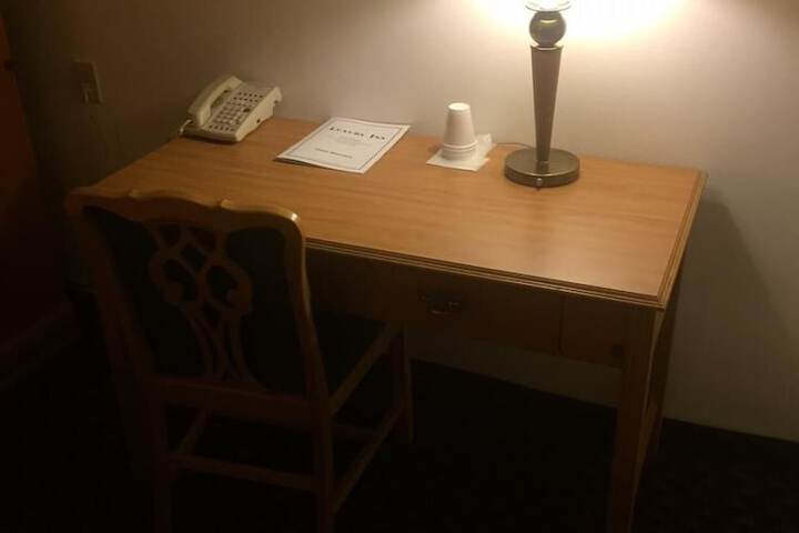 Room 15 of 27