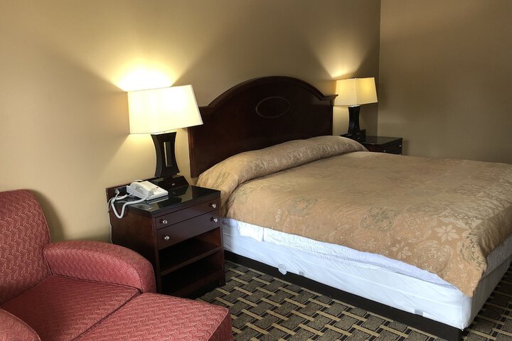 Room 17 of 34