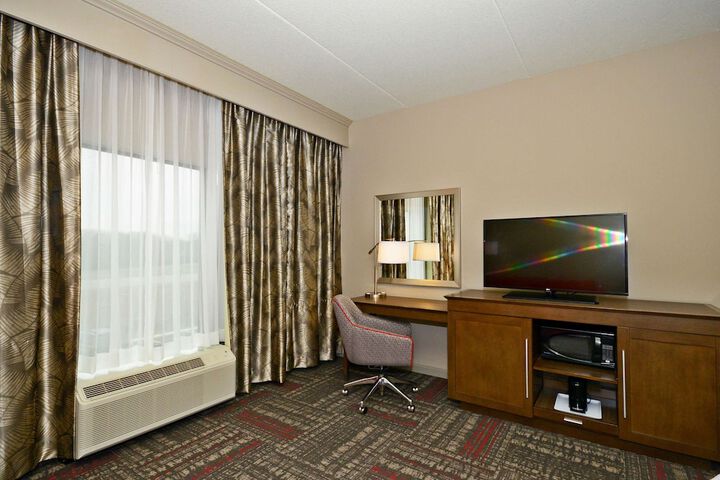 Room 8 of 22