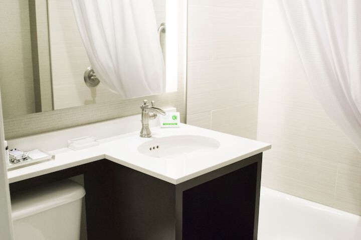 Hotel Alex Johnson Rapid City Curio Collection by Hilton