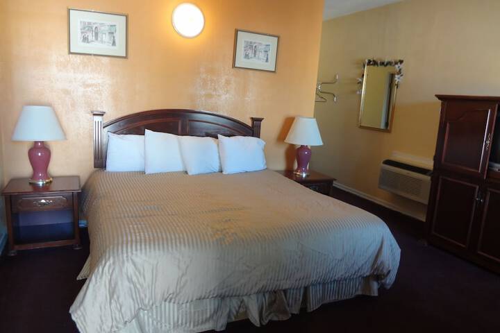Room 16 of 31
