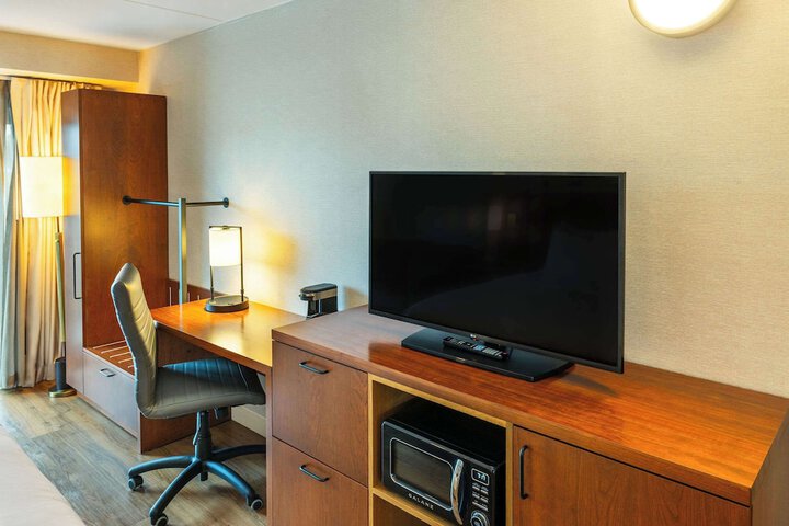 Room 55 of 68