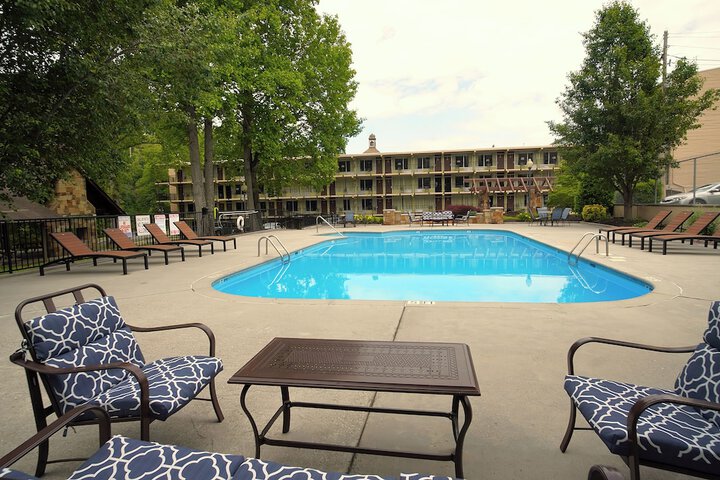 Pool 8 of 45
