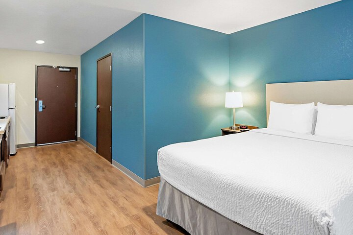 Room 43 of 47