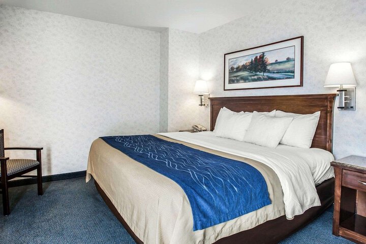 Room 42 of 83