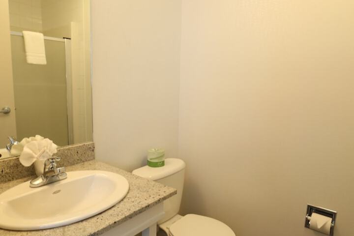 Room 10 of 25