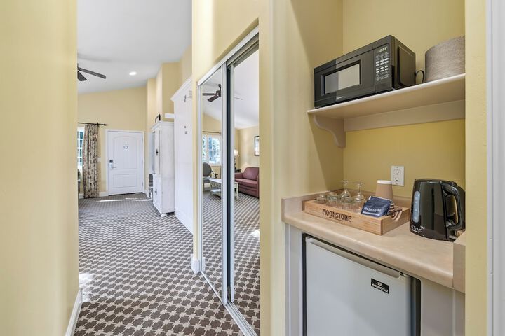 Cambria Pines Lodge