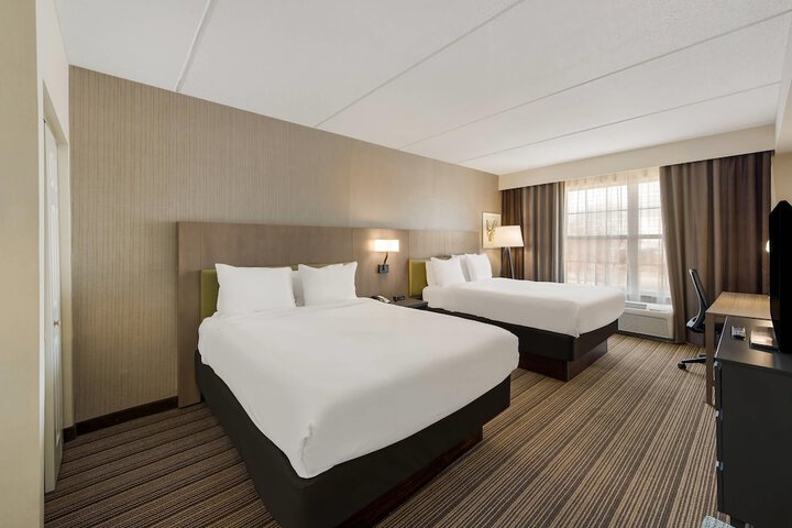Country Inn & Suites by Radisson Findlay, OH