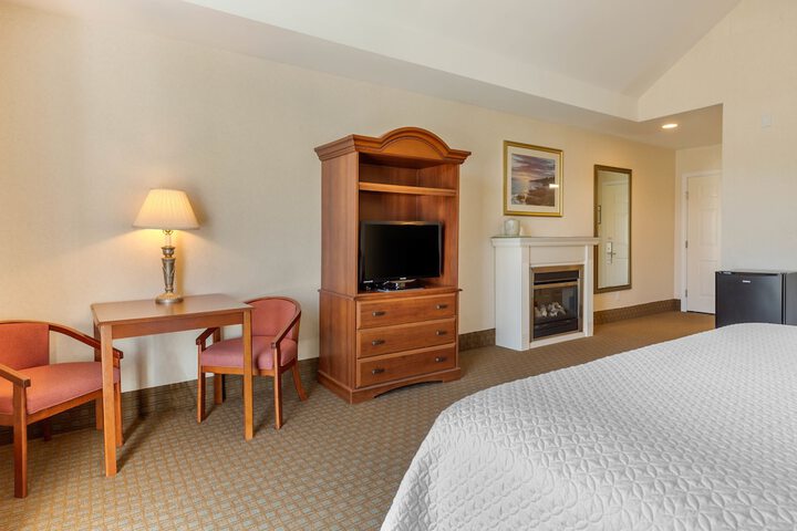 Room 34 of 53