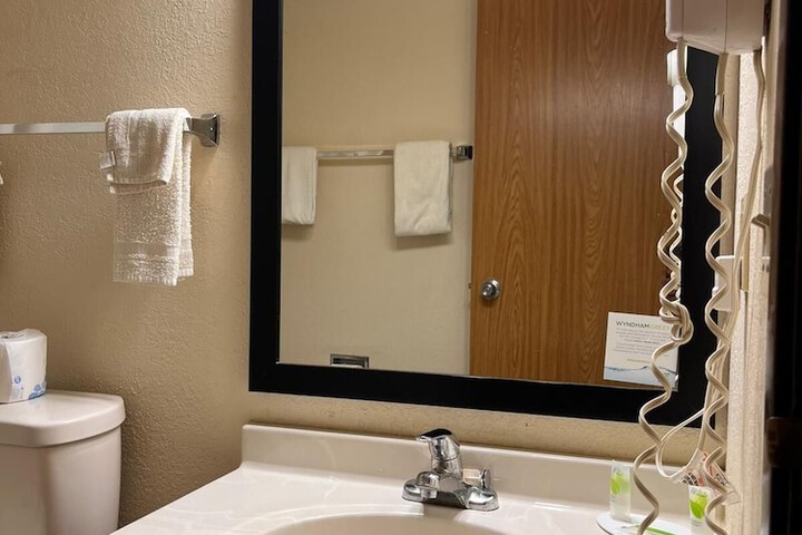 Fairview Inn & Suites Whitewater
