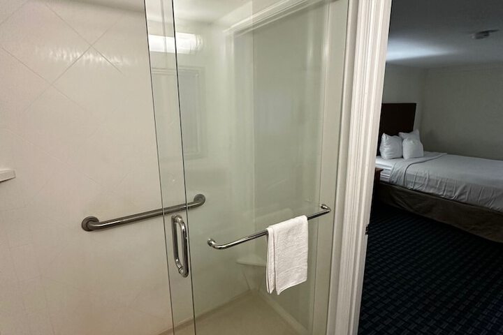 Room 40 of 47