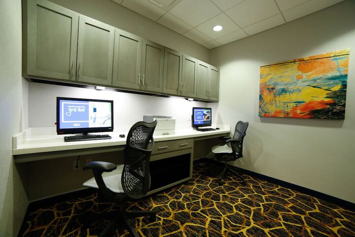 Hampton Inn & Suites Forest City