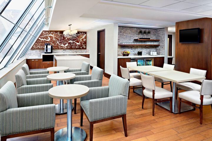 Sheraton Ottawa Hotel