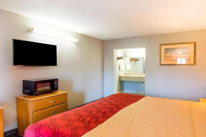 Econo Lodge Wichita Falls Downtown