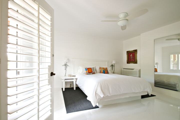 Room 15 of 49