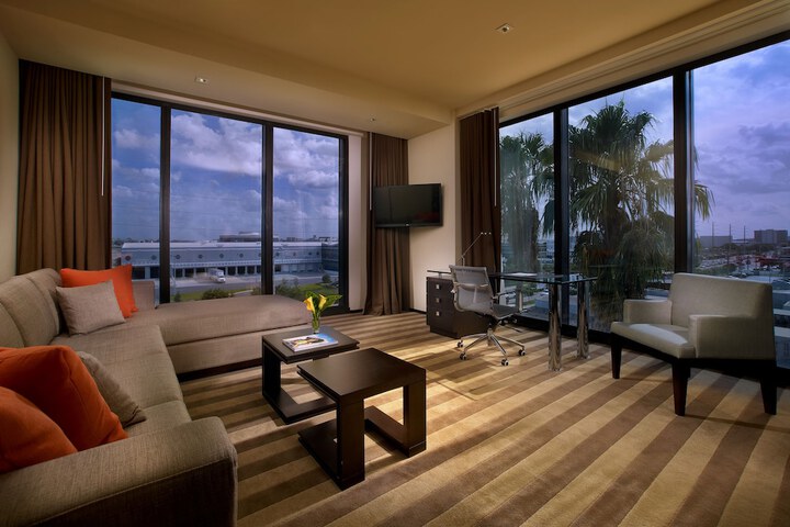 EB Hotel Miami